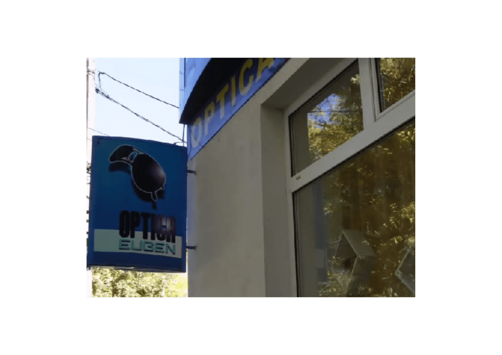 Black Closed Sign Landscape Poster (3)